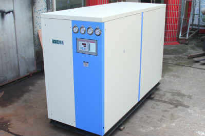 用戶購買水冷箱式冷水機怎么選擇供貨商？